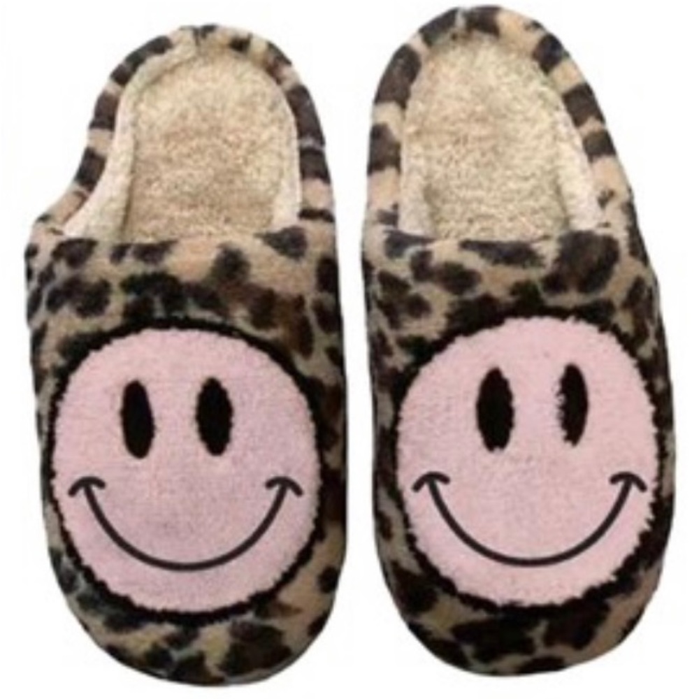 Leopard smiley face slippers